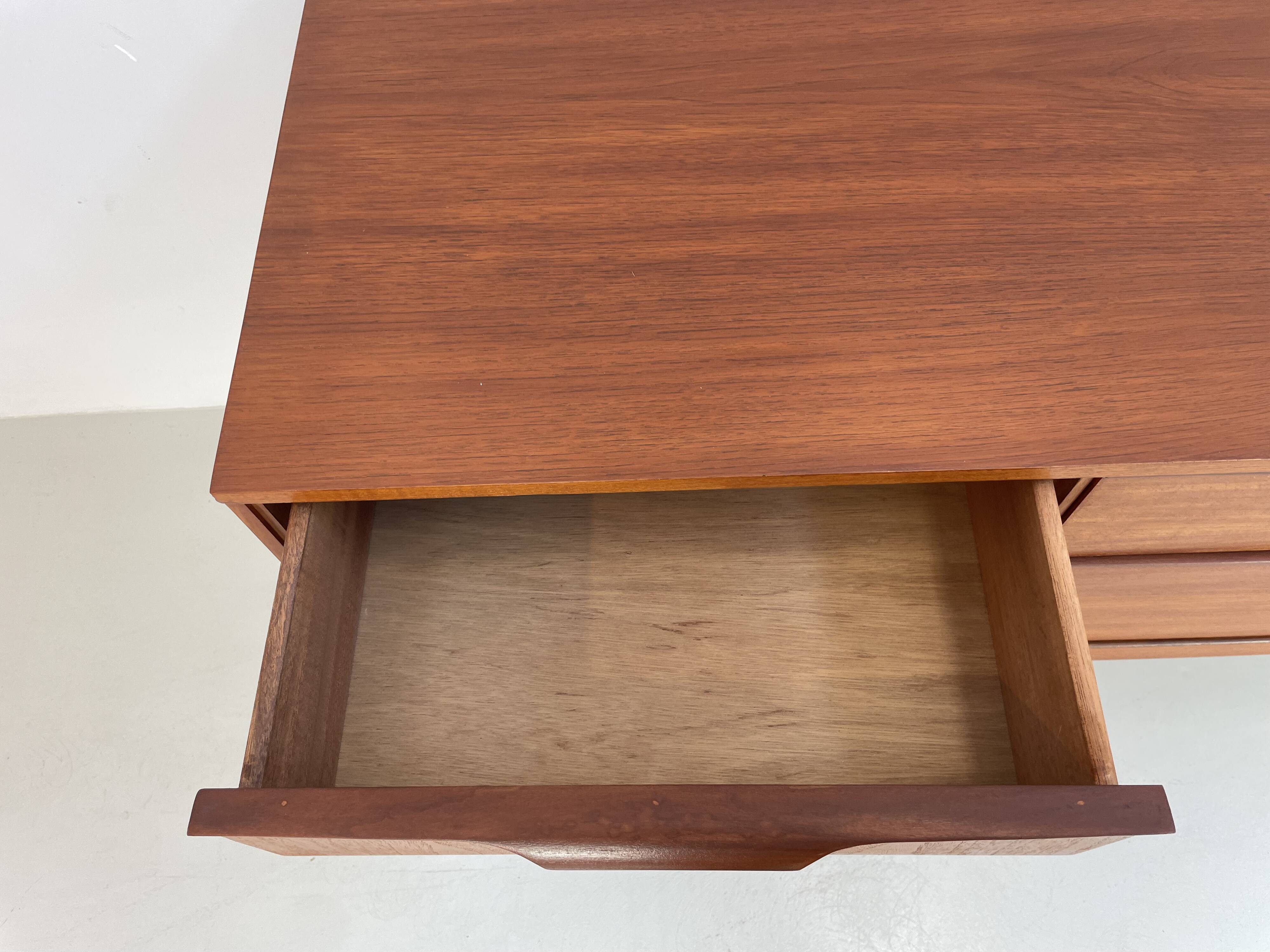 Buffet vintage par Frank Guille années 1960