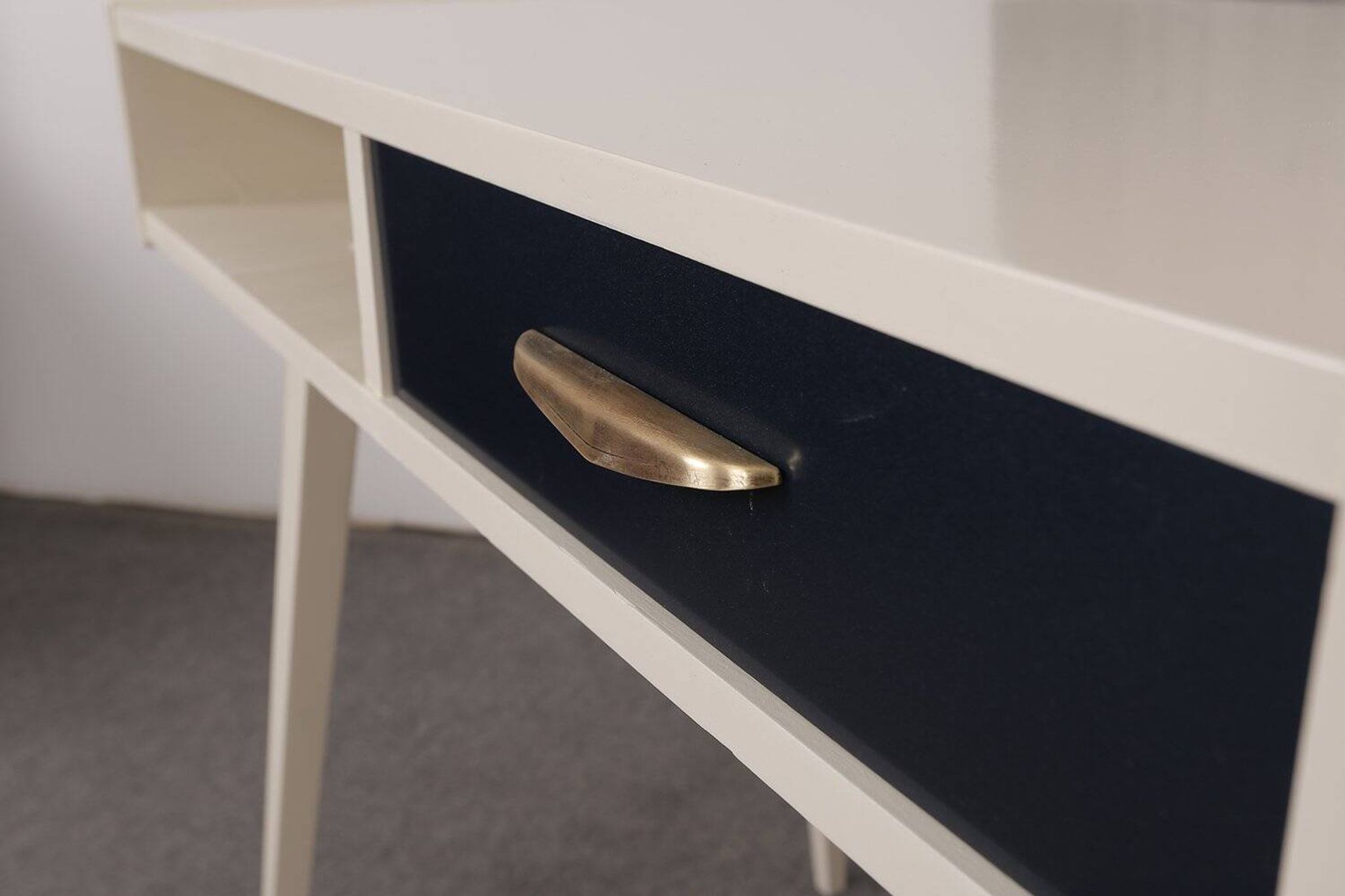 Mid-Century desk/console in dark blue and beige painted wood – Hungarian design from the 1960s.