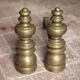 Chenets vintage, paire de chenets, accessoire cheminée, chenets laiton et fonte, andirons
