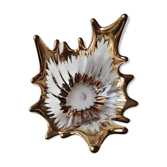 Three-flame catchall tray