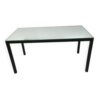 Table basse en métal et miroir