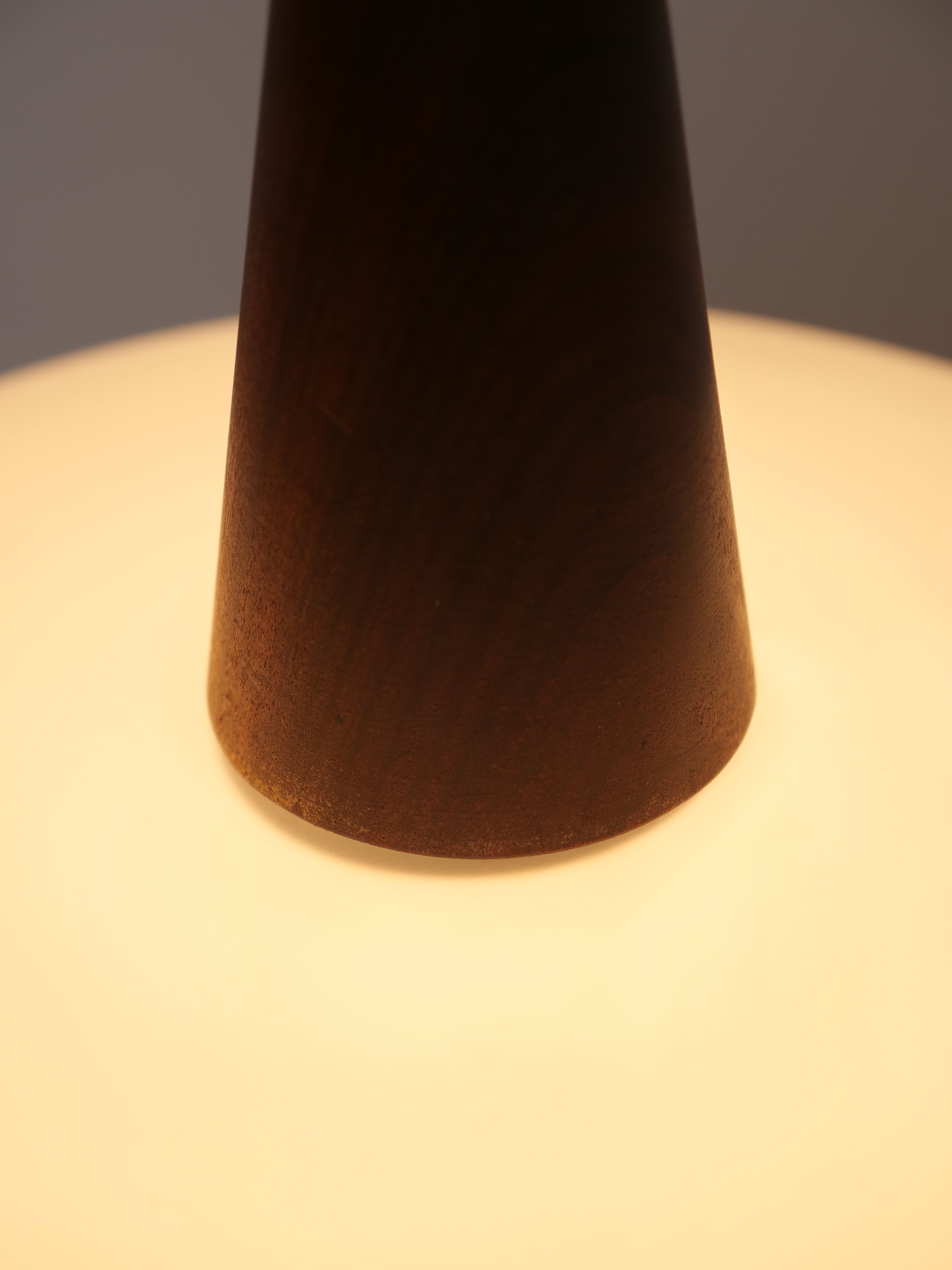 Opaline suspension Louis Kalff for Philips 1960