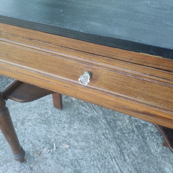 Table de toilette