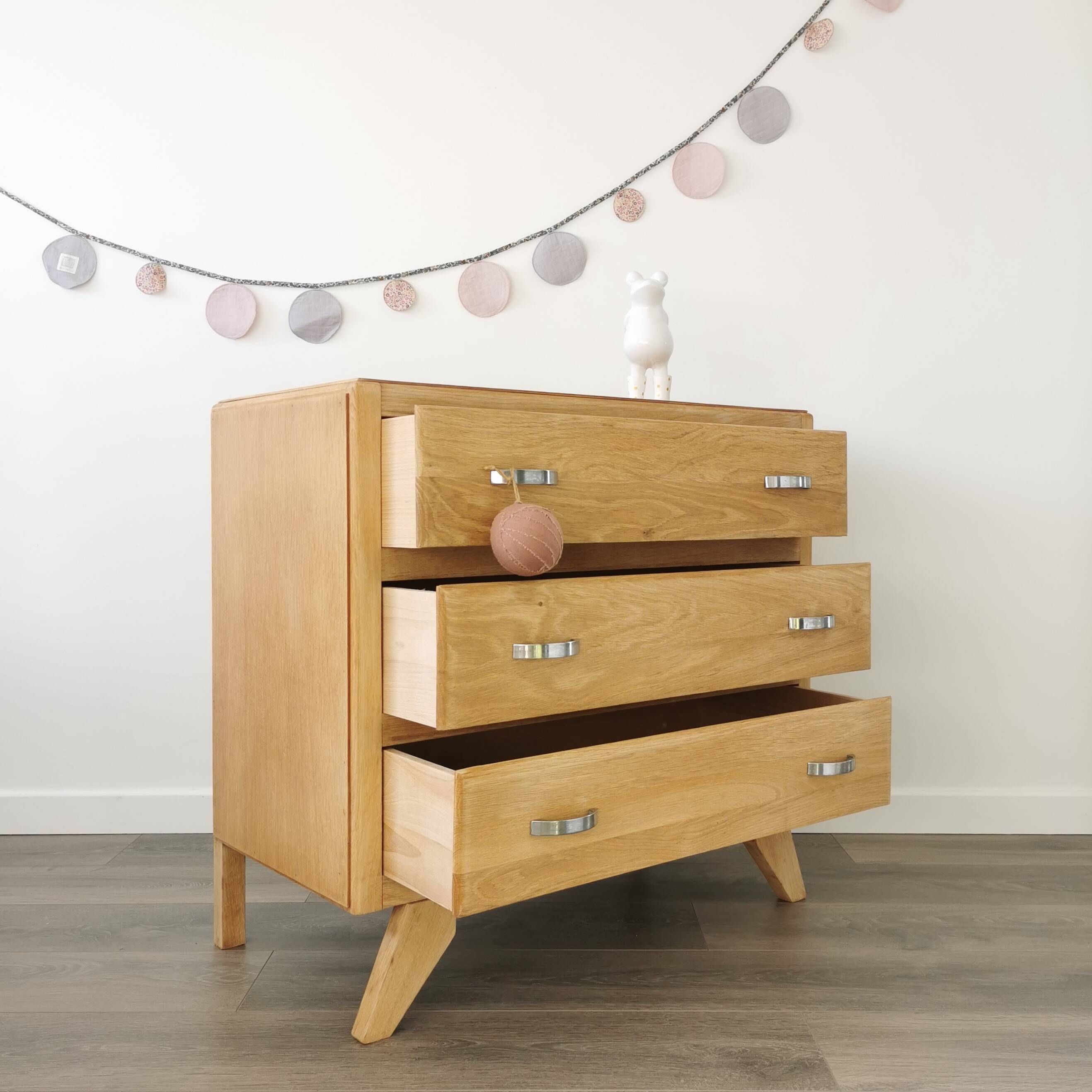 Vintage chest of drawers