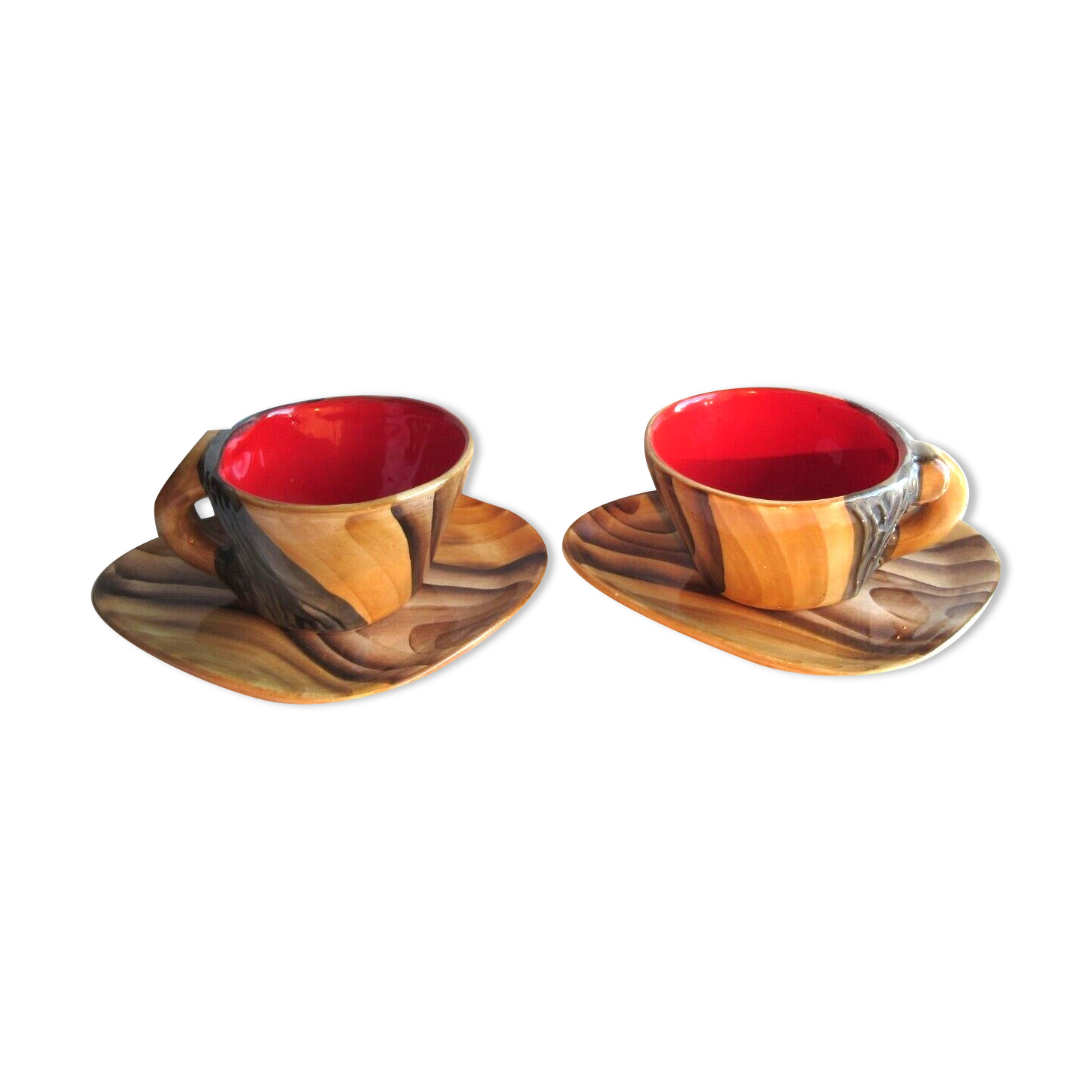 2 lunches decorated in faux wood style, cups + saucers, signed VALLAURIS