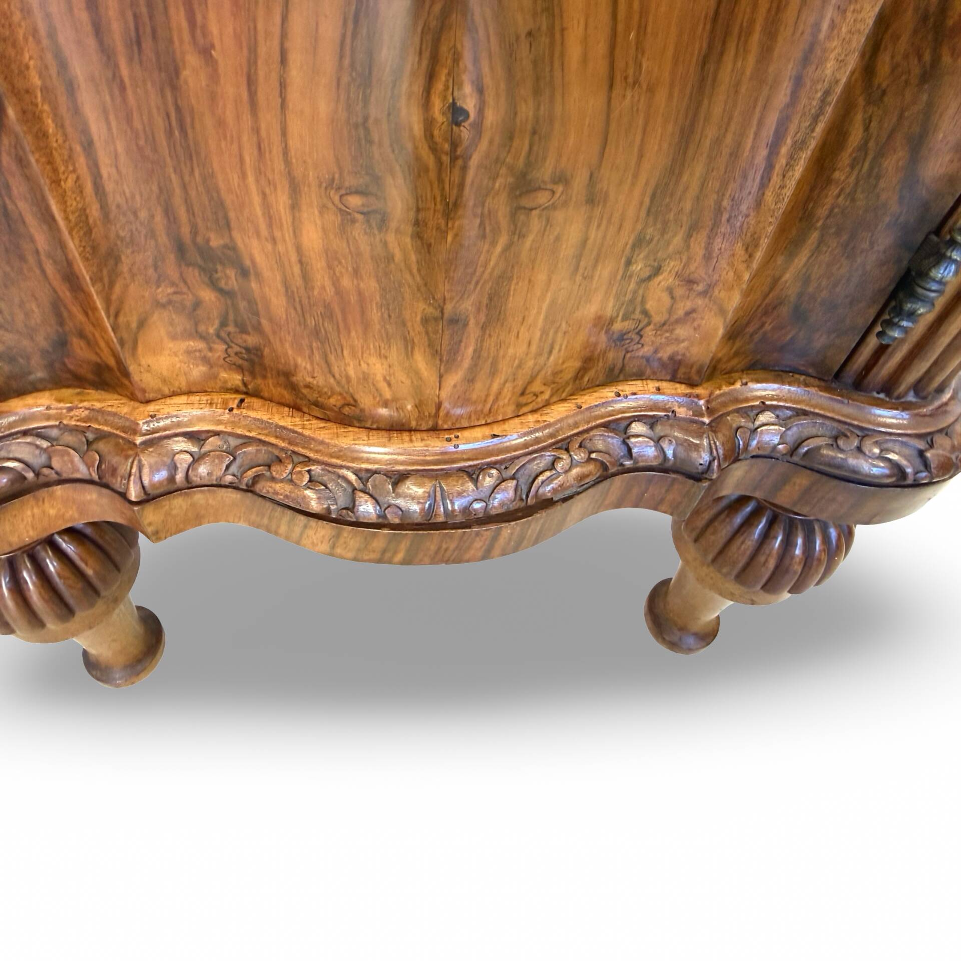 art deco walnut serpentine nightstands, 1920s