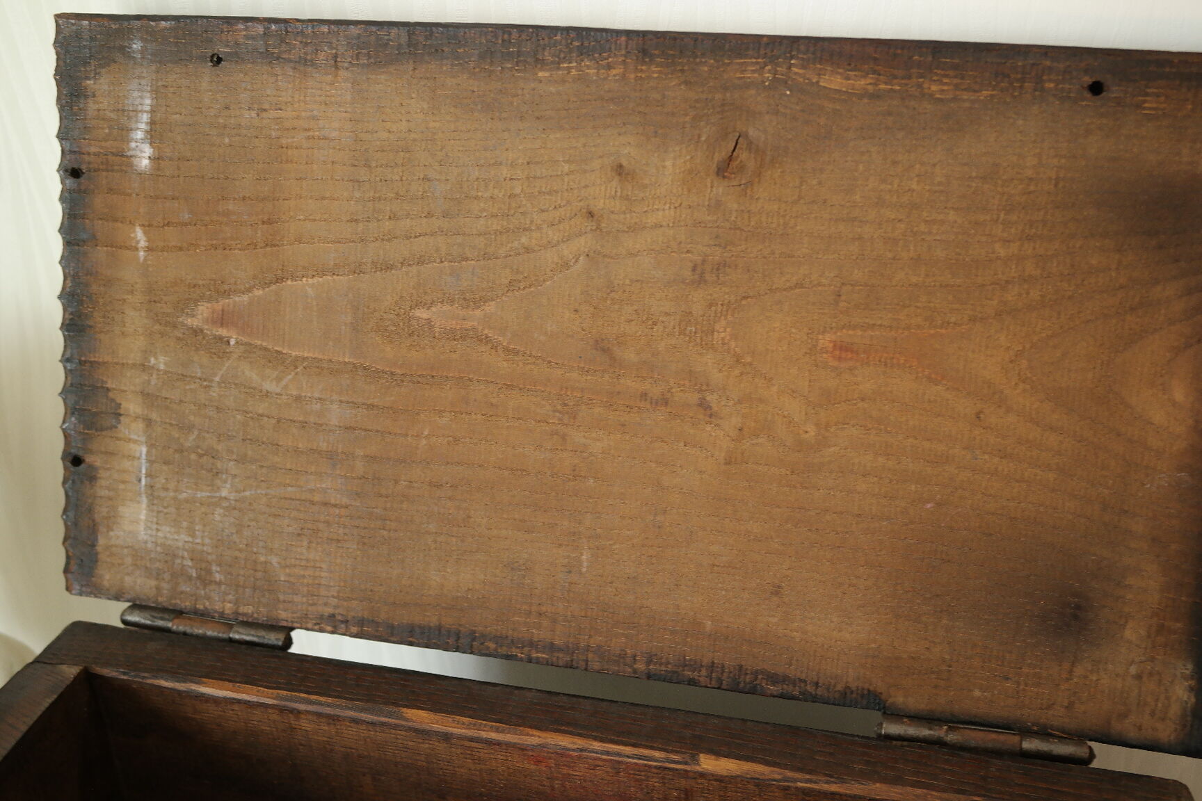 Carved wooden chest bas-reliefs artisanal XXth