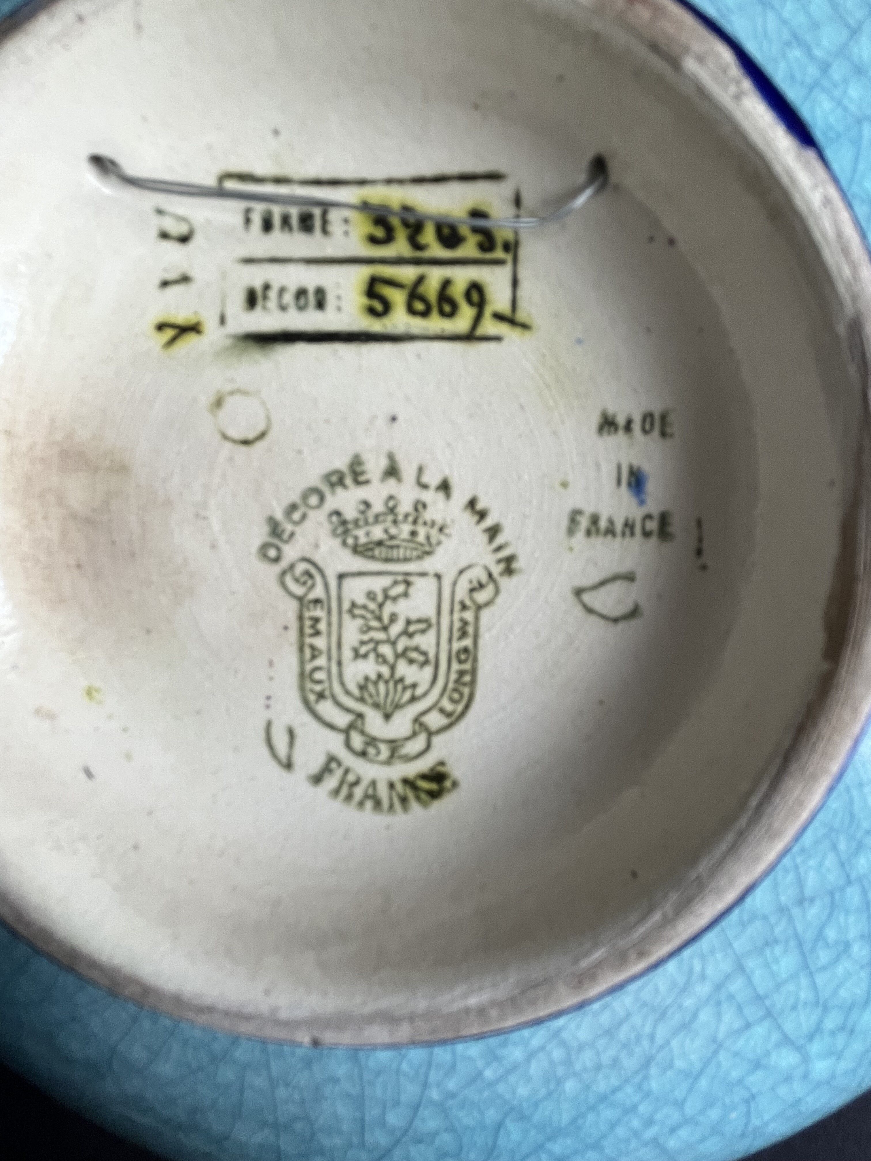 Coupe en émaux de Longwy