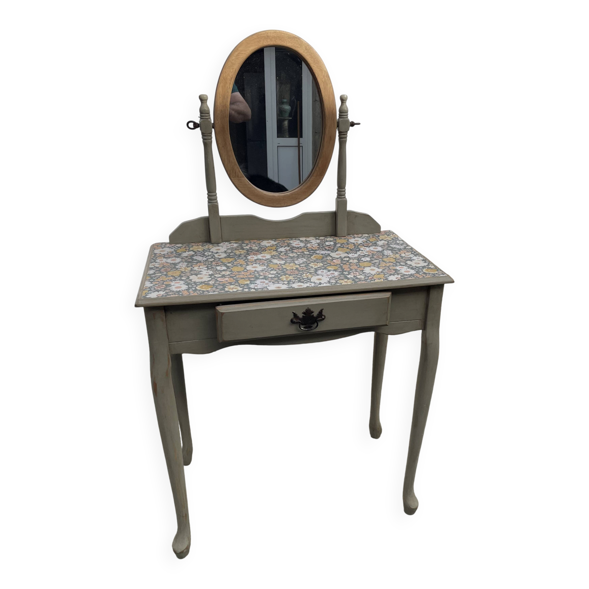 Ancienne coiffeuse de princesse