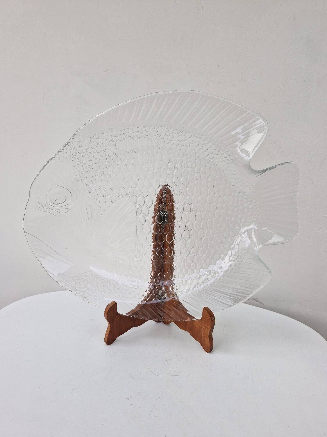 Large Transparent Glass Dish Fish Shape Arcoroc France 39 x 32.5 cm