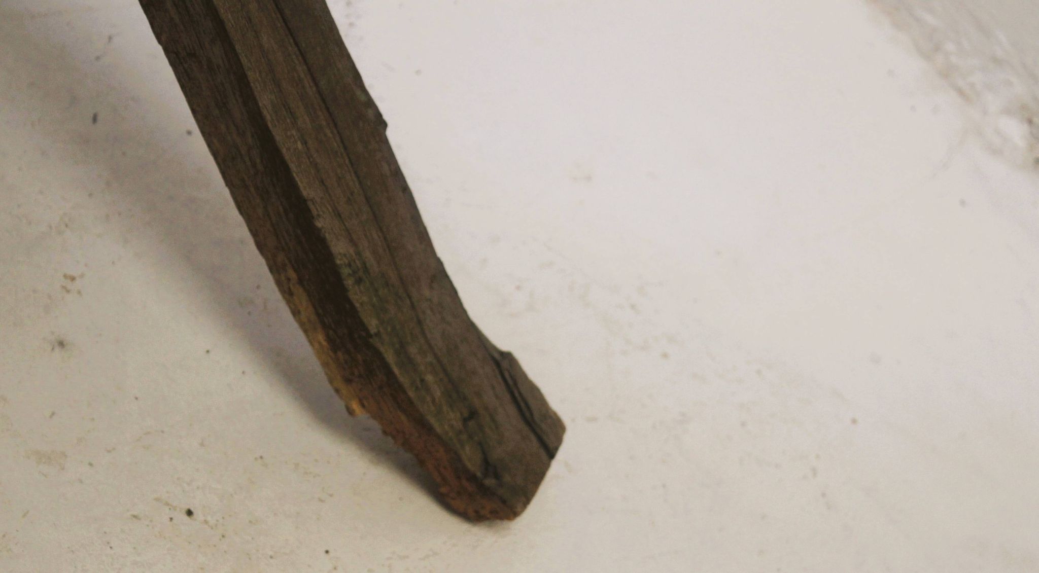 Sturdy Wabi Sabi chair in solid wood, 1950
