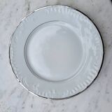Silver-edged dessert service and its dish