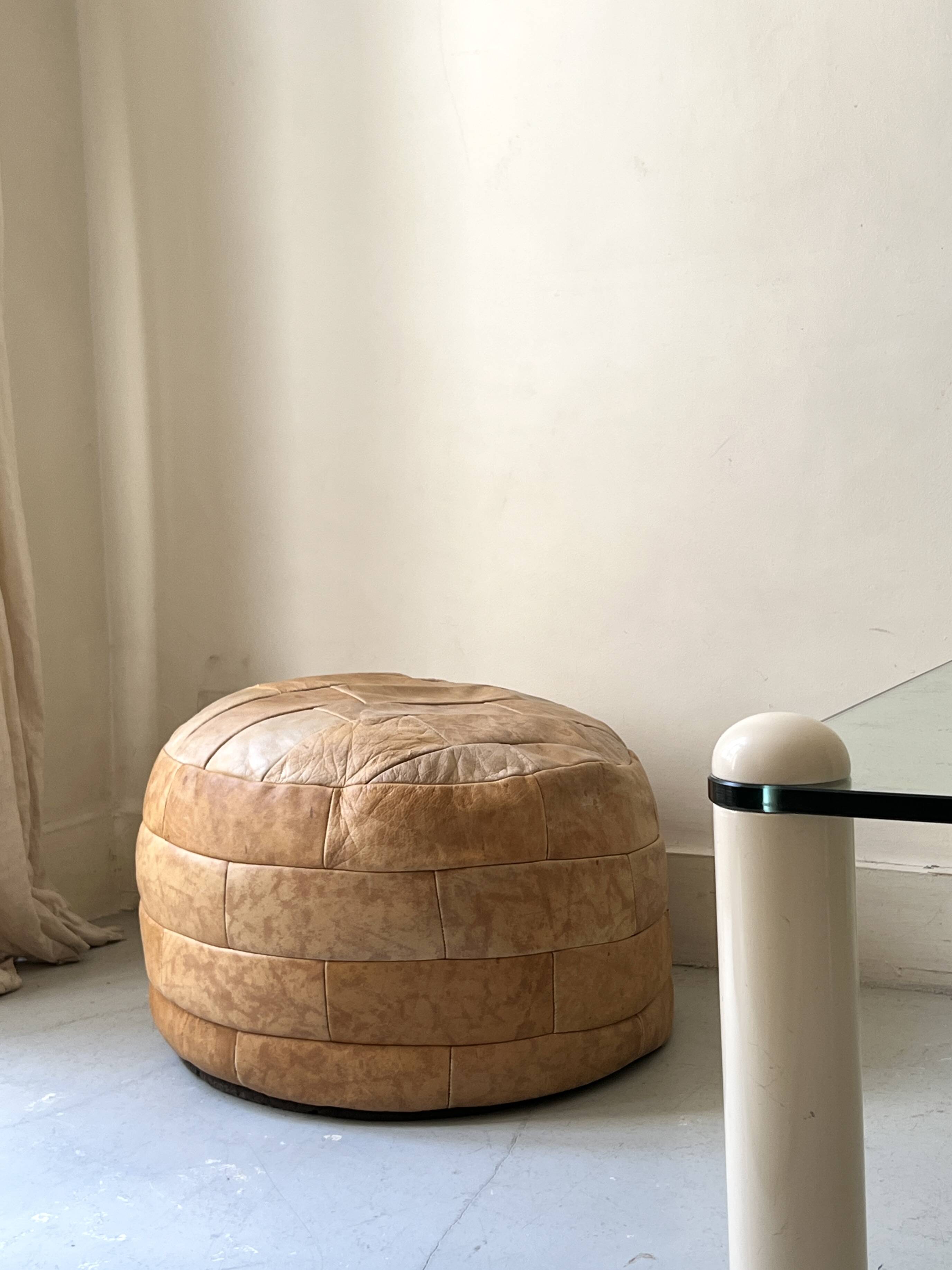 Pouf patchwork of natural cognac leather by De Sede, design 1970.