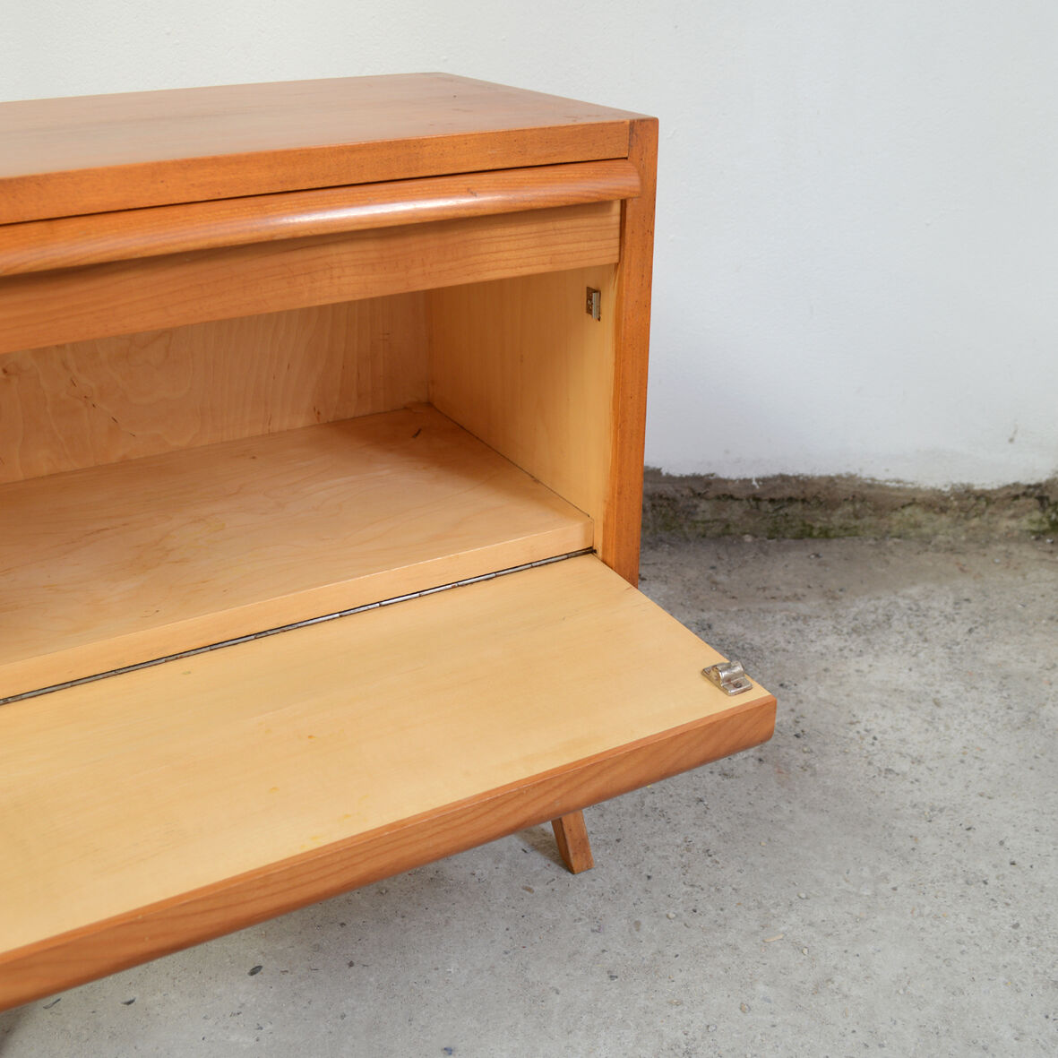 Furniture feet wooden compass