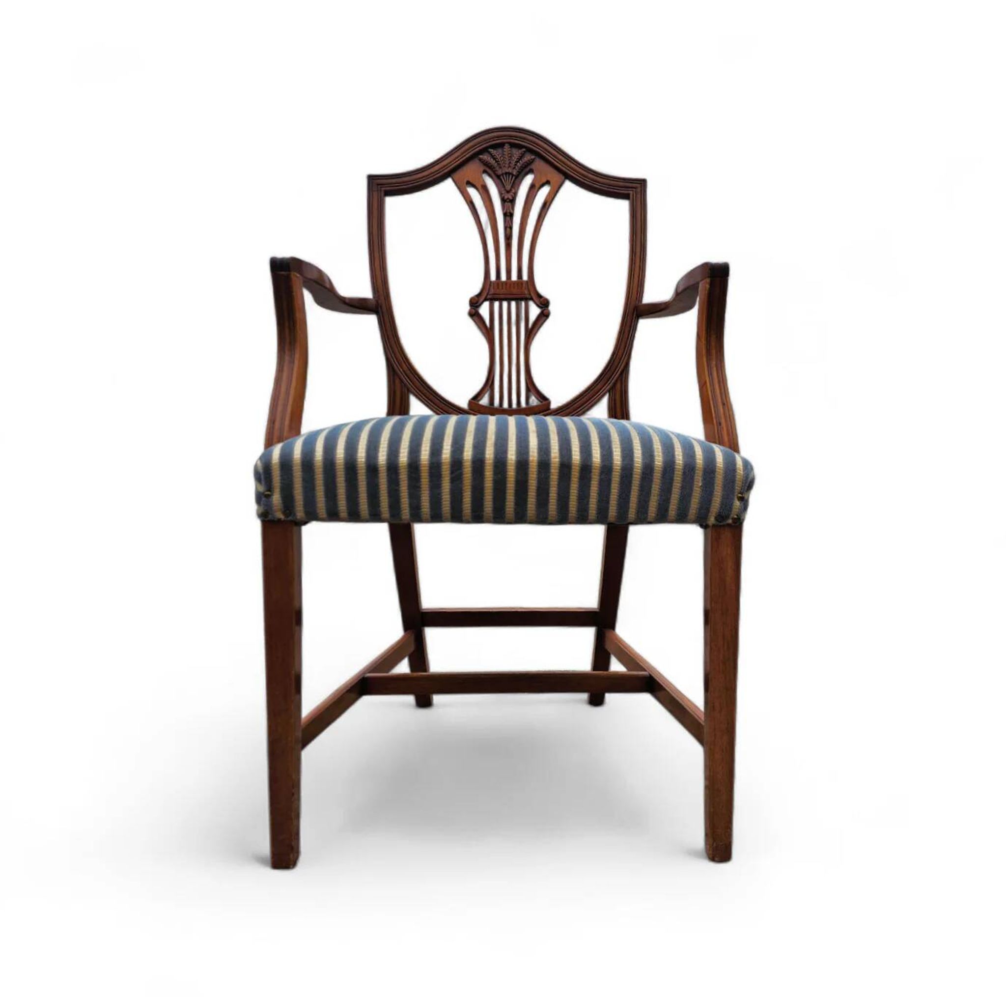 6 x English mahogany Hepplewhite chairs / 1920s