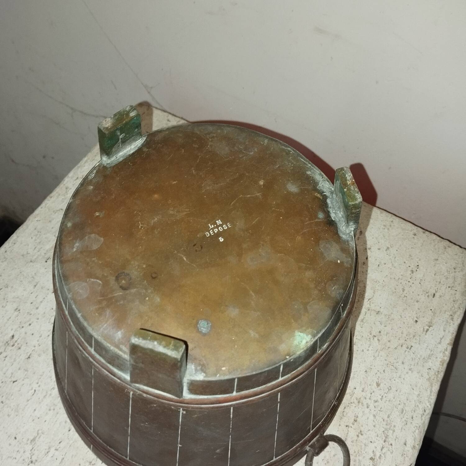 Antique brass planter