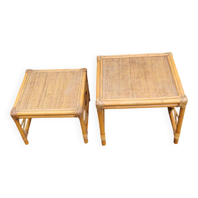 Deux jolies tables d'appoints encastrables en rotin osier
