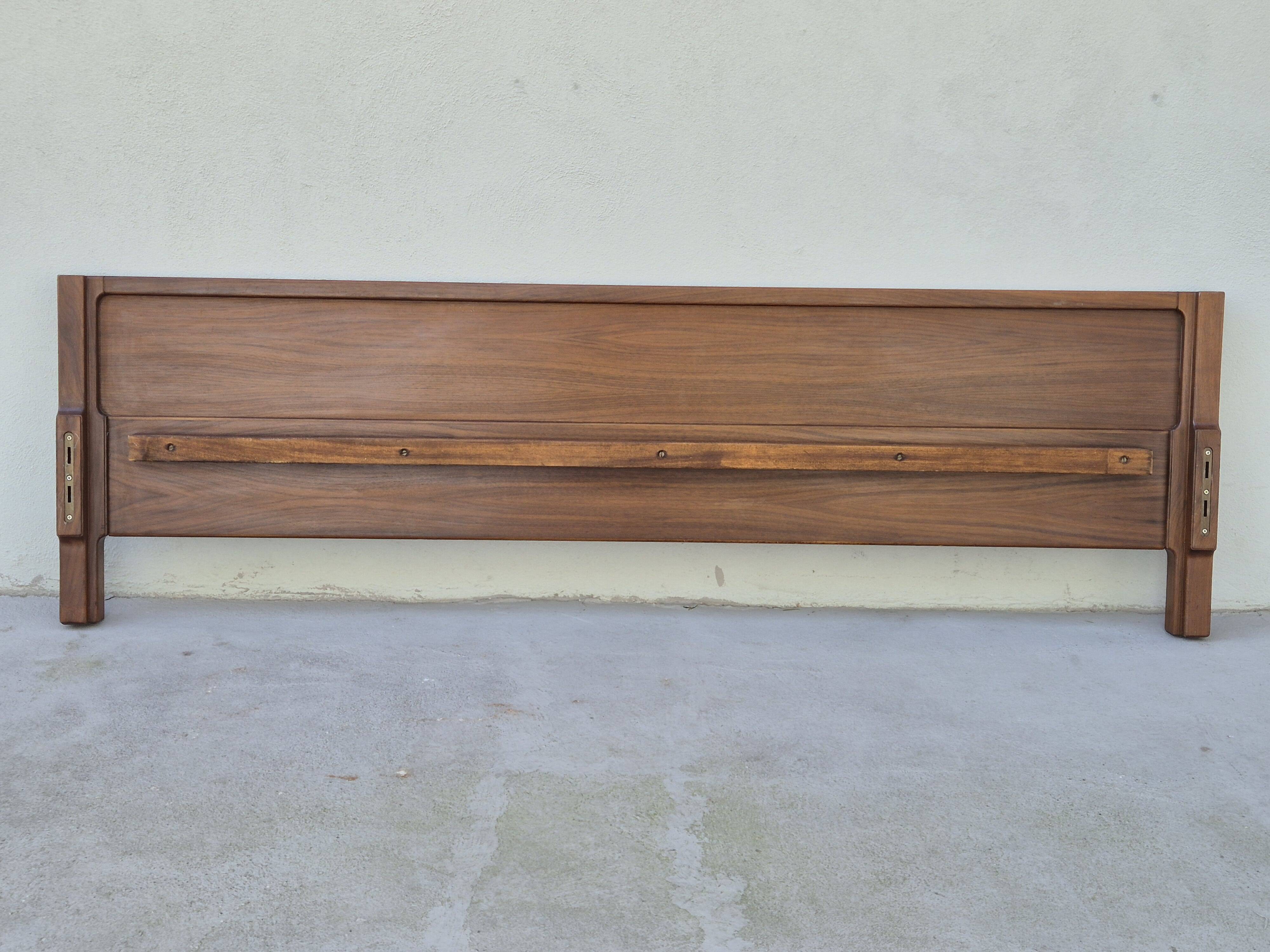 Lit de noyer Stilwood des années 1960