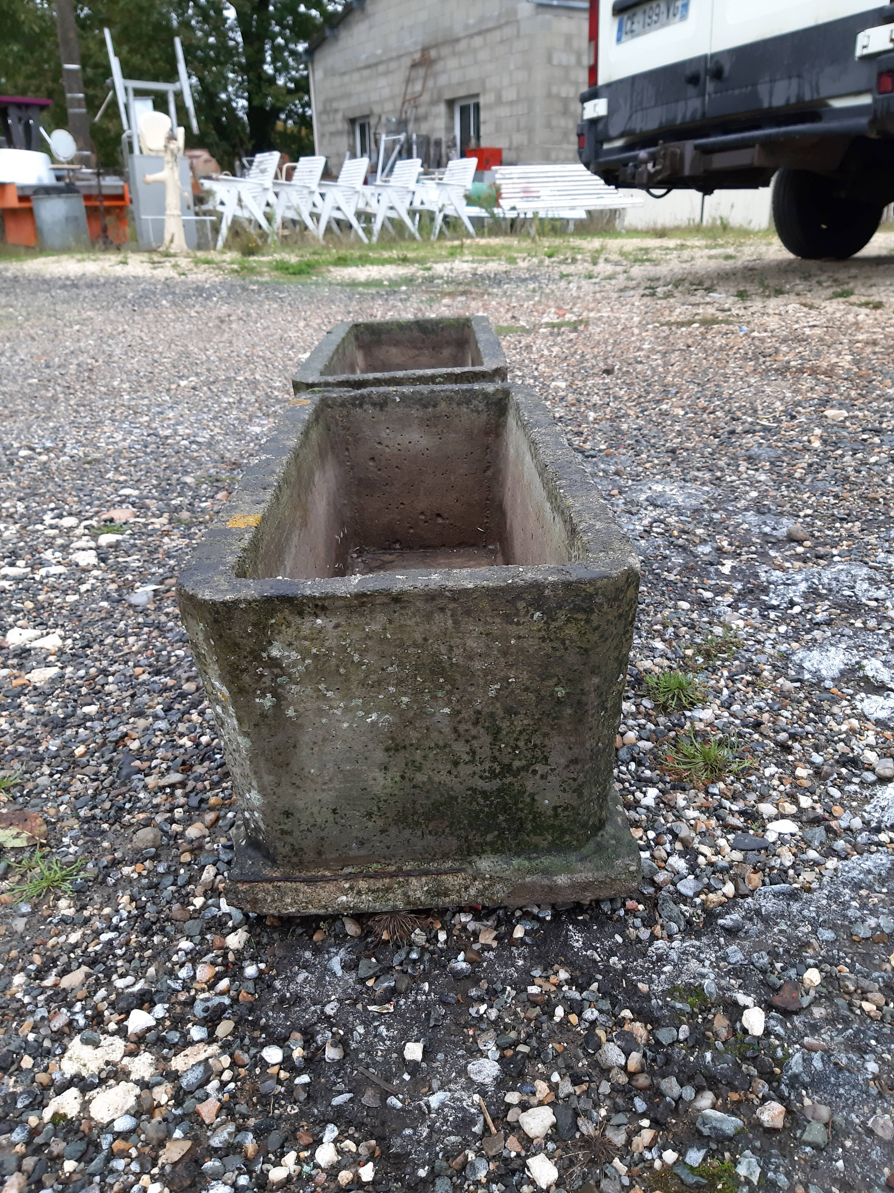 Paire de jardinières en pierre reconstituées des années 60