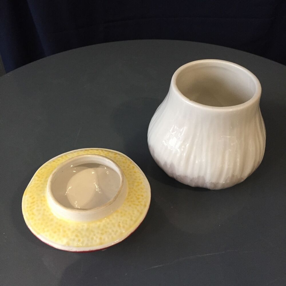 Candy representing a fungus