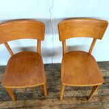 Pair of wooden chairs bistrot