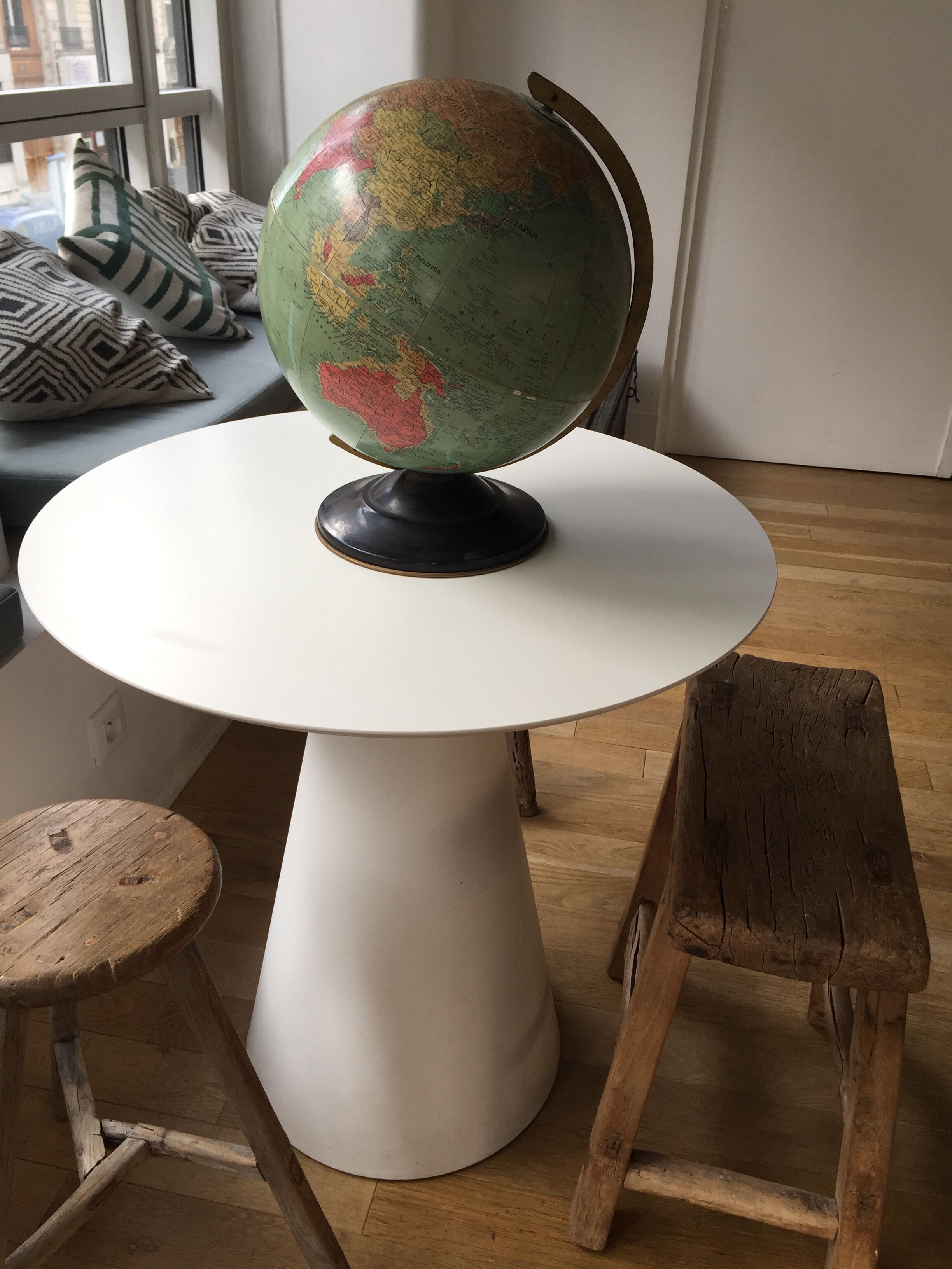 Ancien globe terrestre US années 50