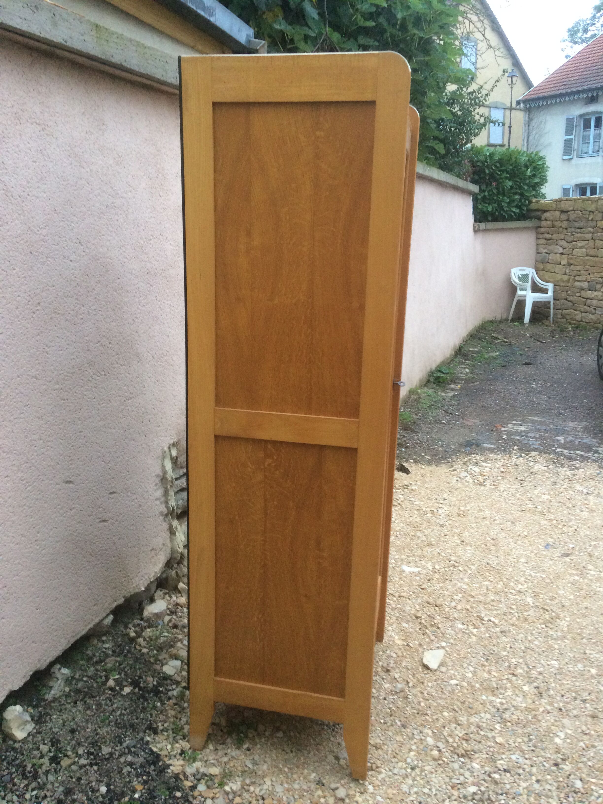 Armoire