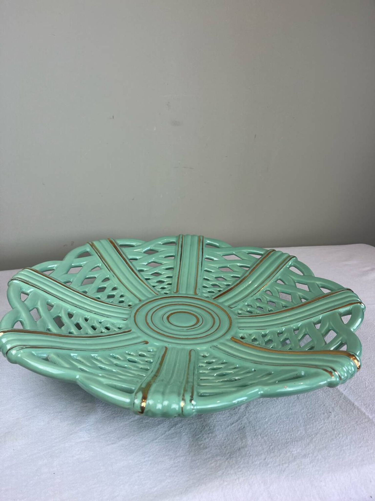 coupe en céramique ajourée mid century