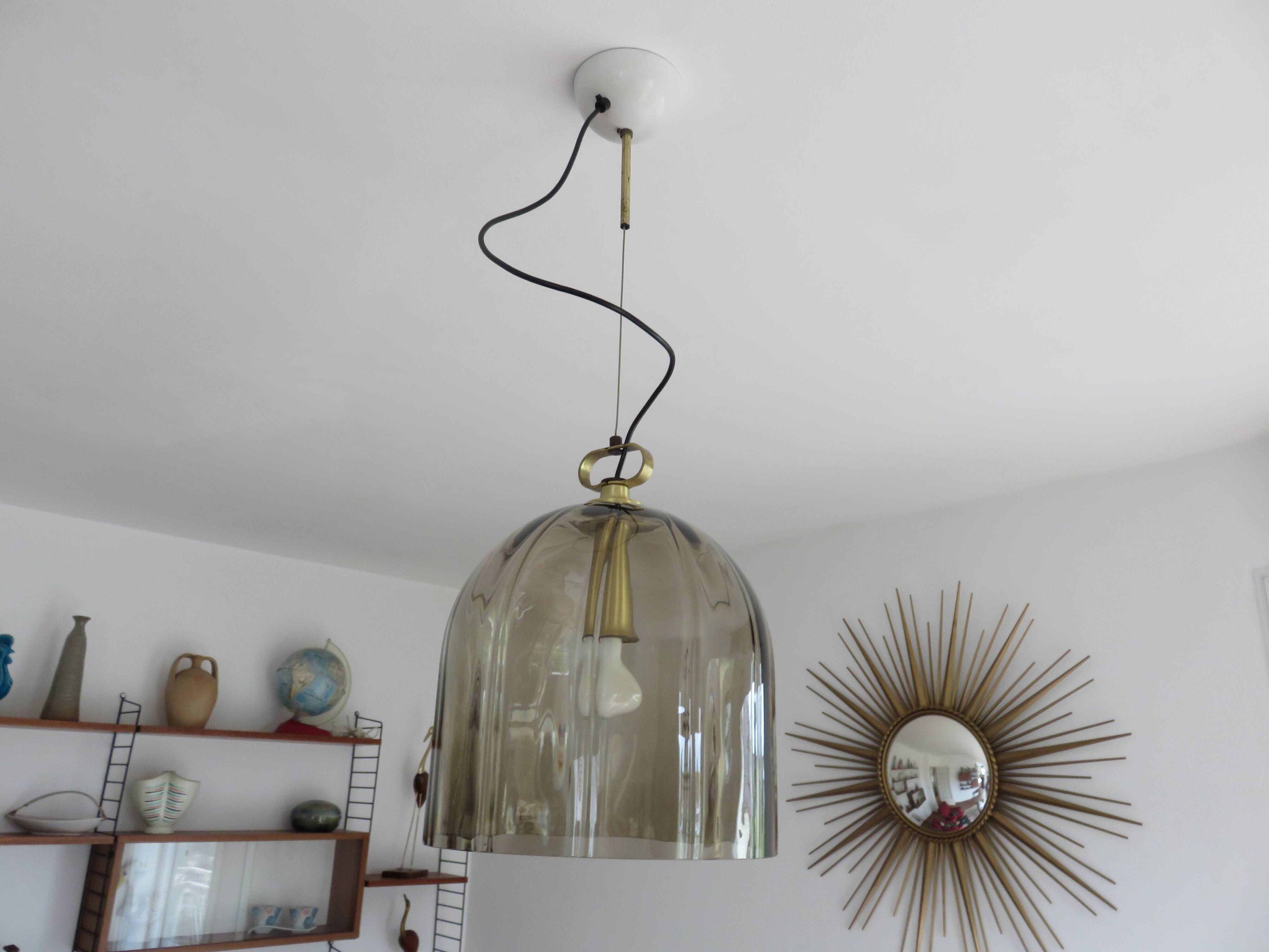 PEILL & PUTZLER pendant light in smoked glass and brass from the 70s