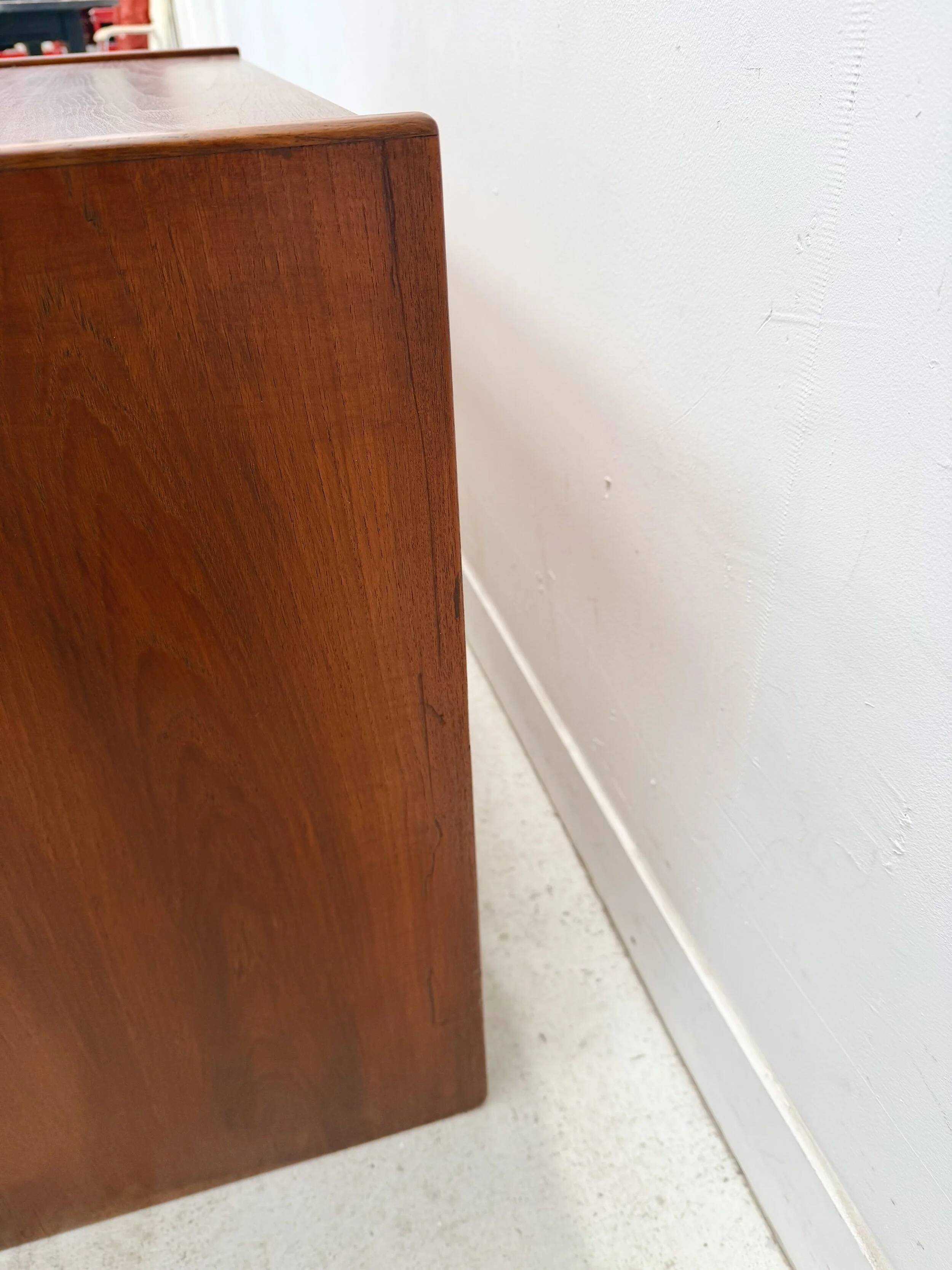 Scandinavian style teak sideboard, Italy 1970