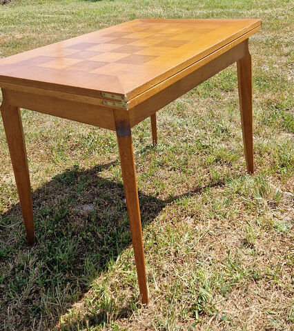 Table year 50 swivel top