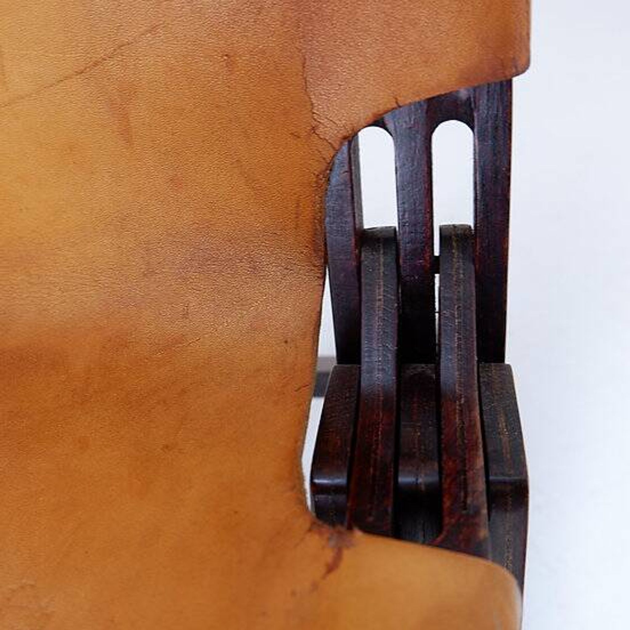 Fauteuil pliant en cuir et bois du milieu du siècle, années 1950