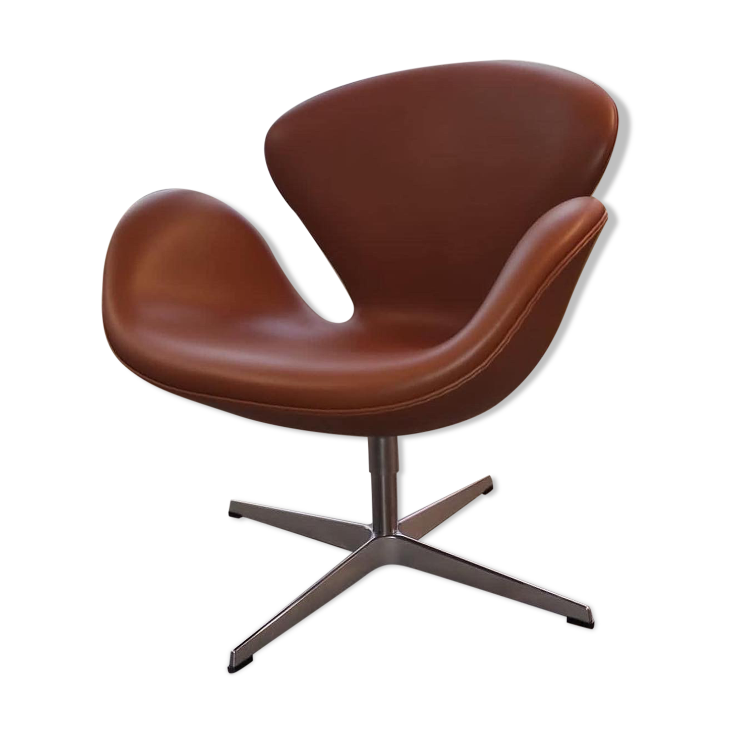 Swan armchair Arne Jacobsen edition Fritz Hansen brown leather