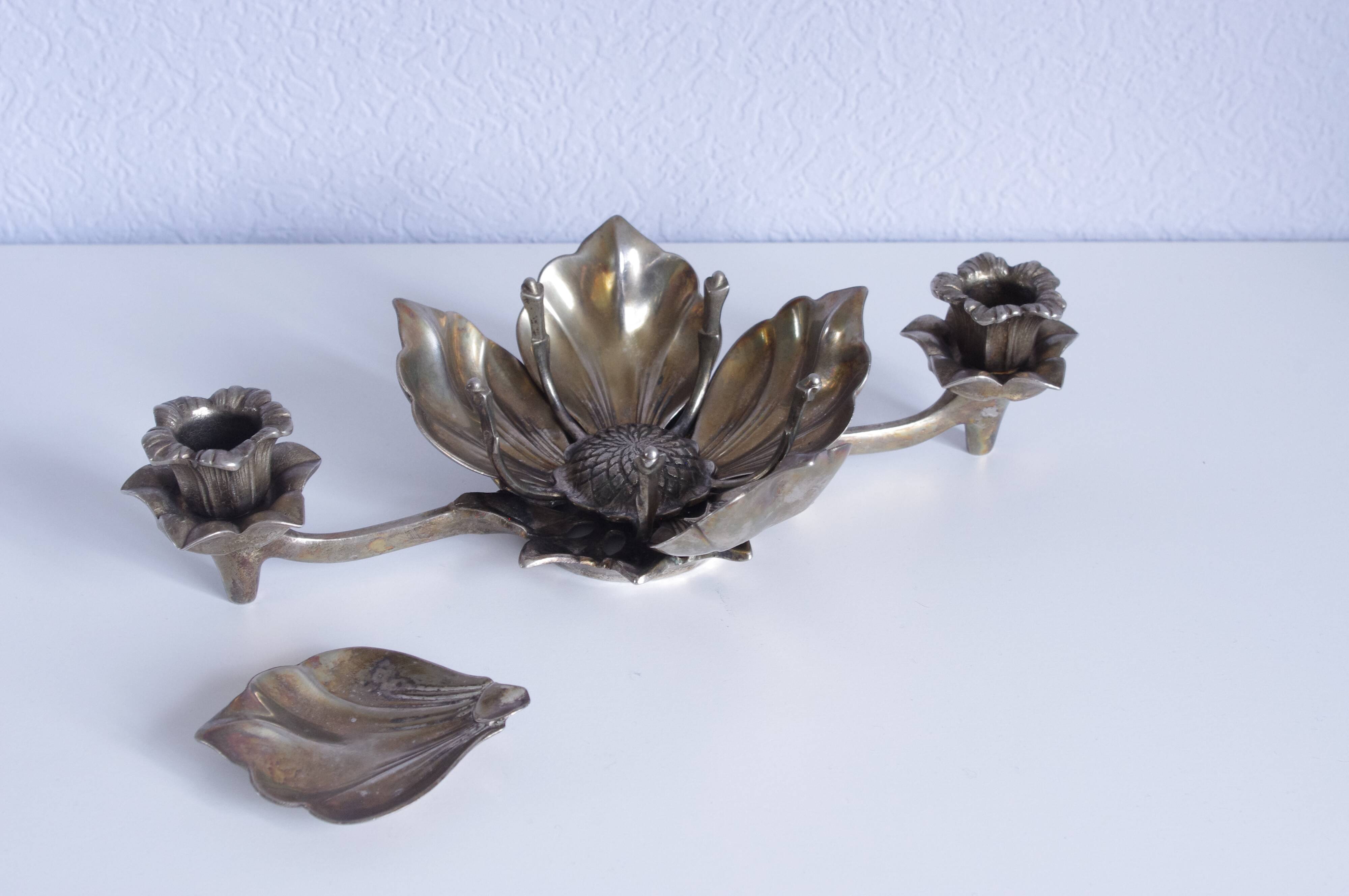 Ashtray in the shape of flower candleholder