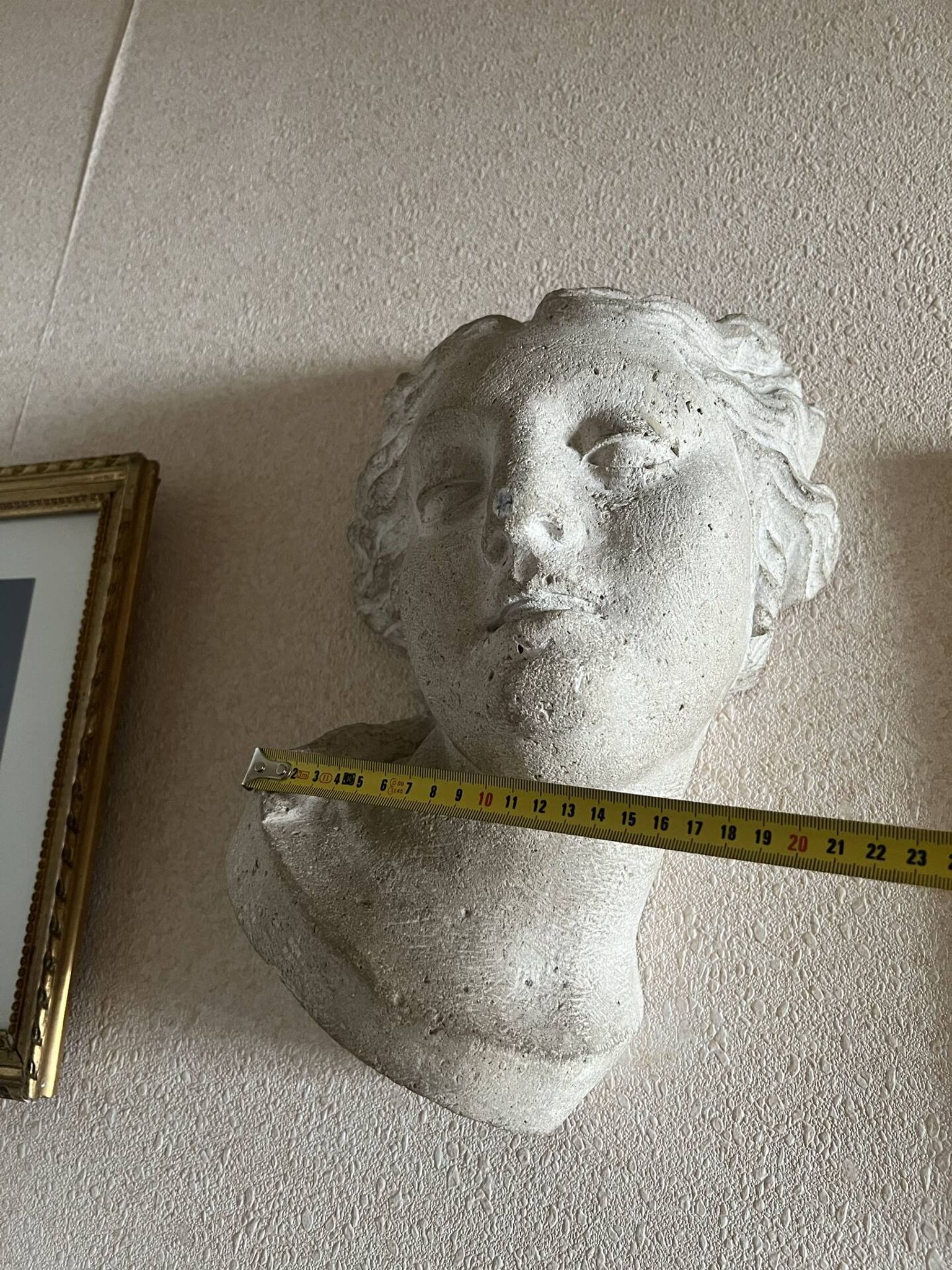 Statue tête d’aphrodite en pierre sculptée main