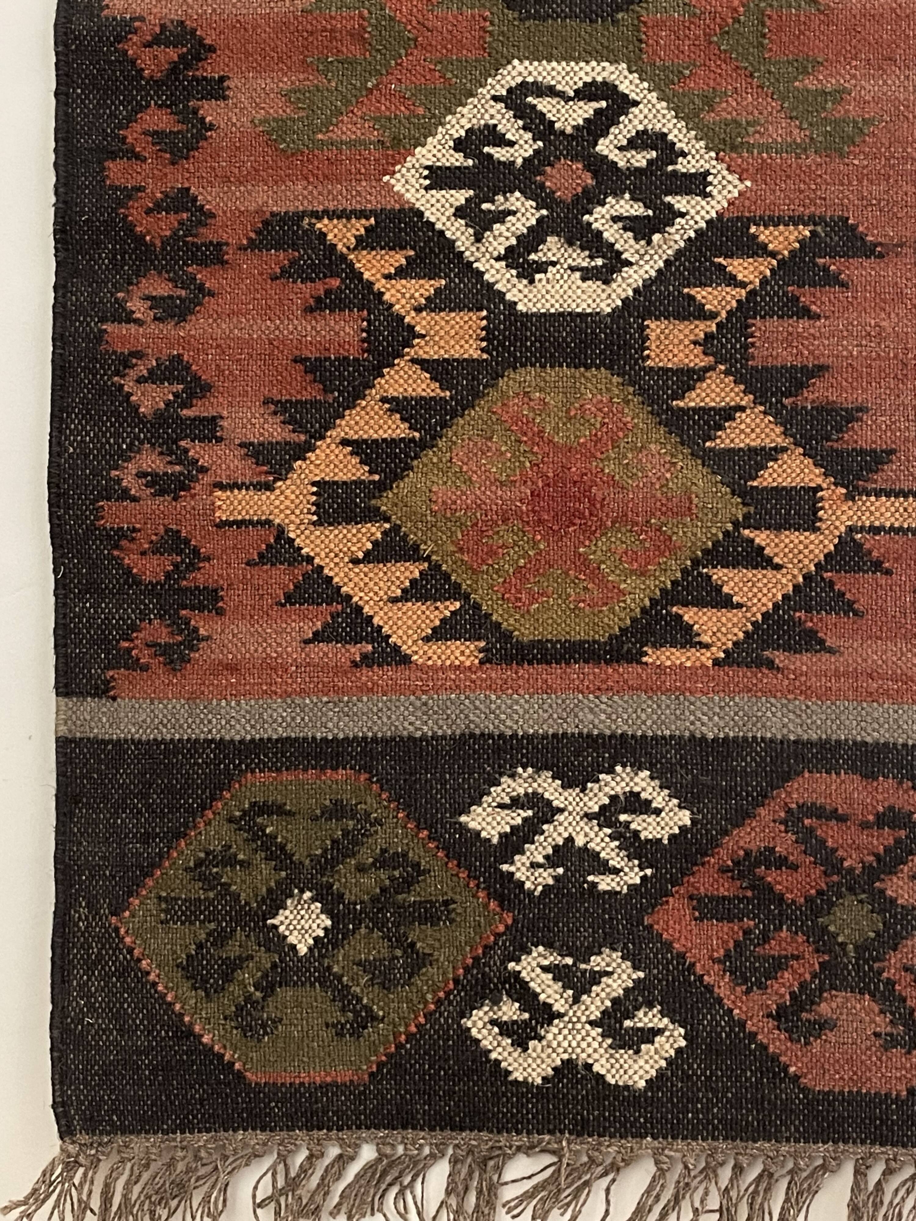 Jute and wool handwoven kilim runner