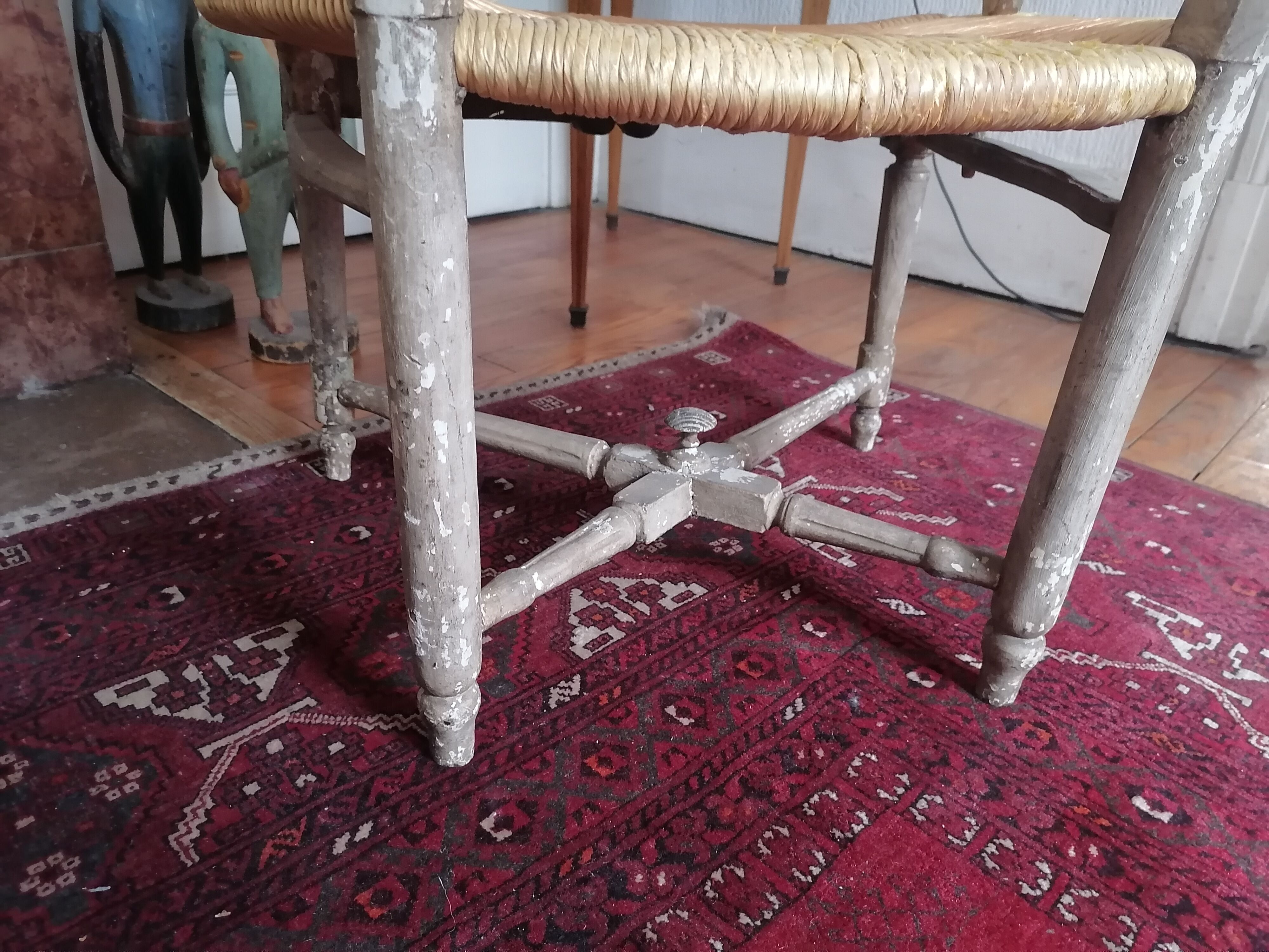 Ancienne paire de fauteuils provençal Louis XVl