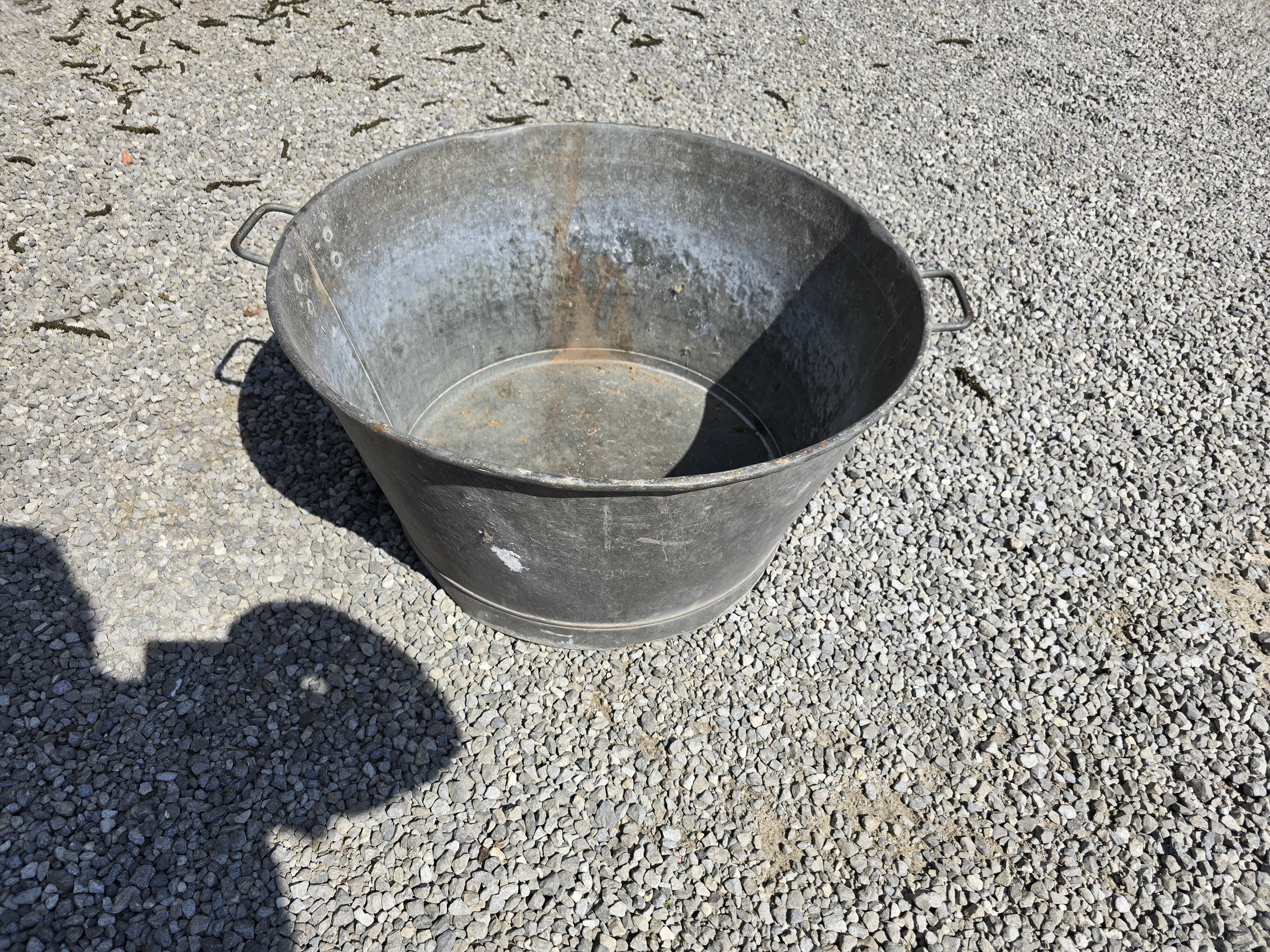 Zinc basin. 70 liters