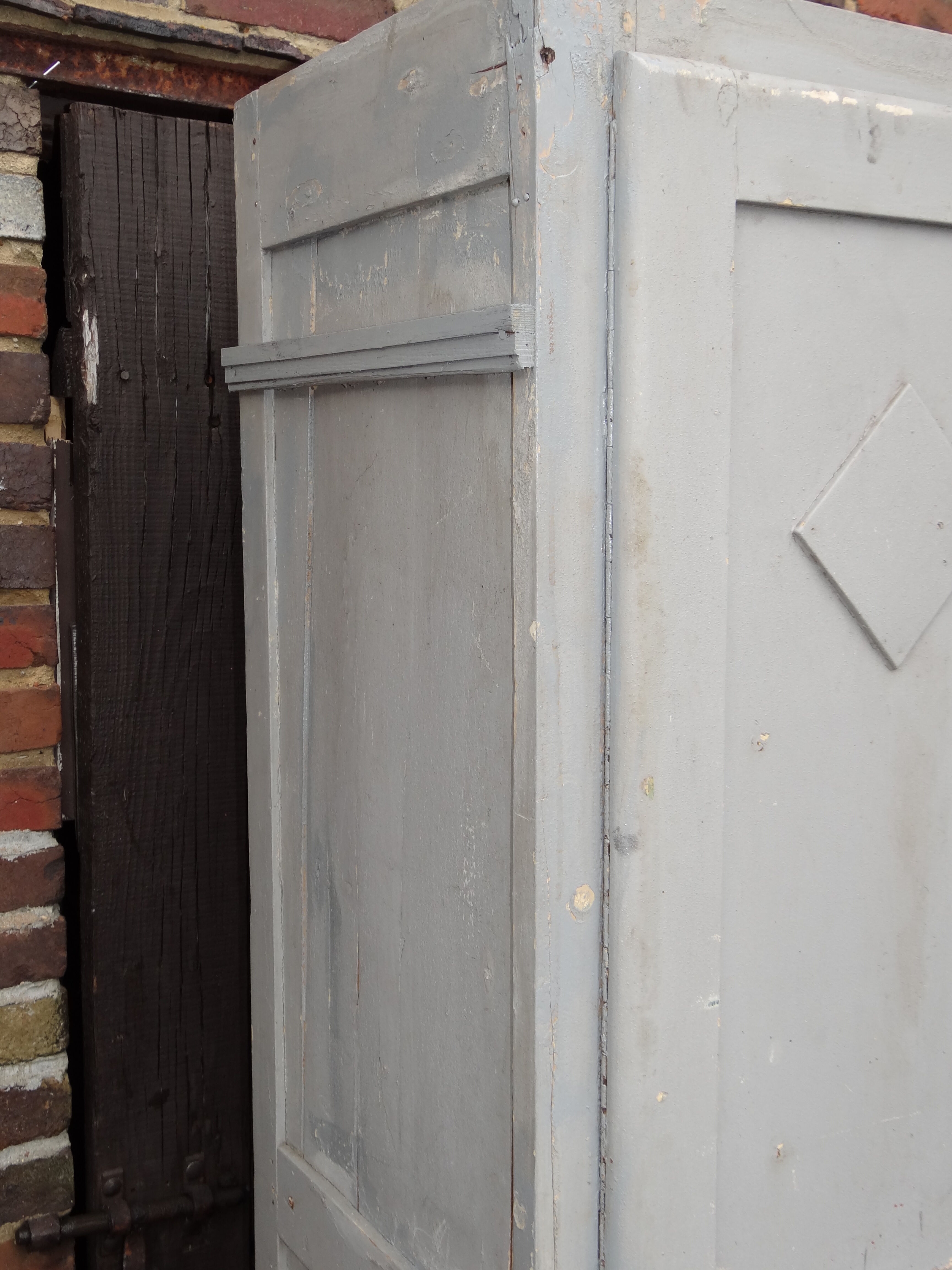 Grey parisian wardrobe