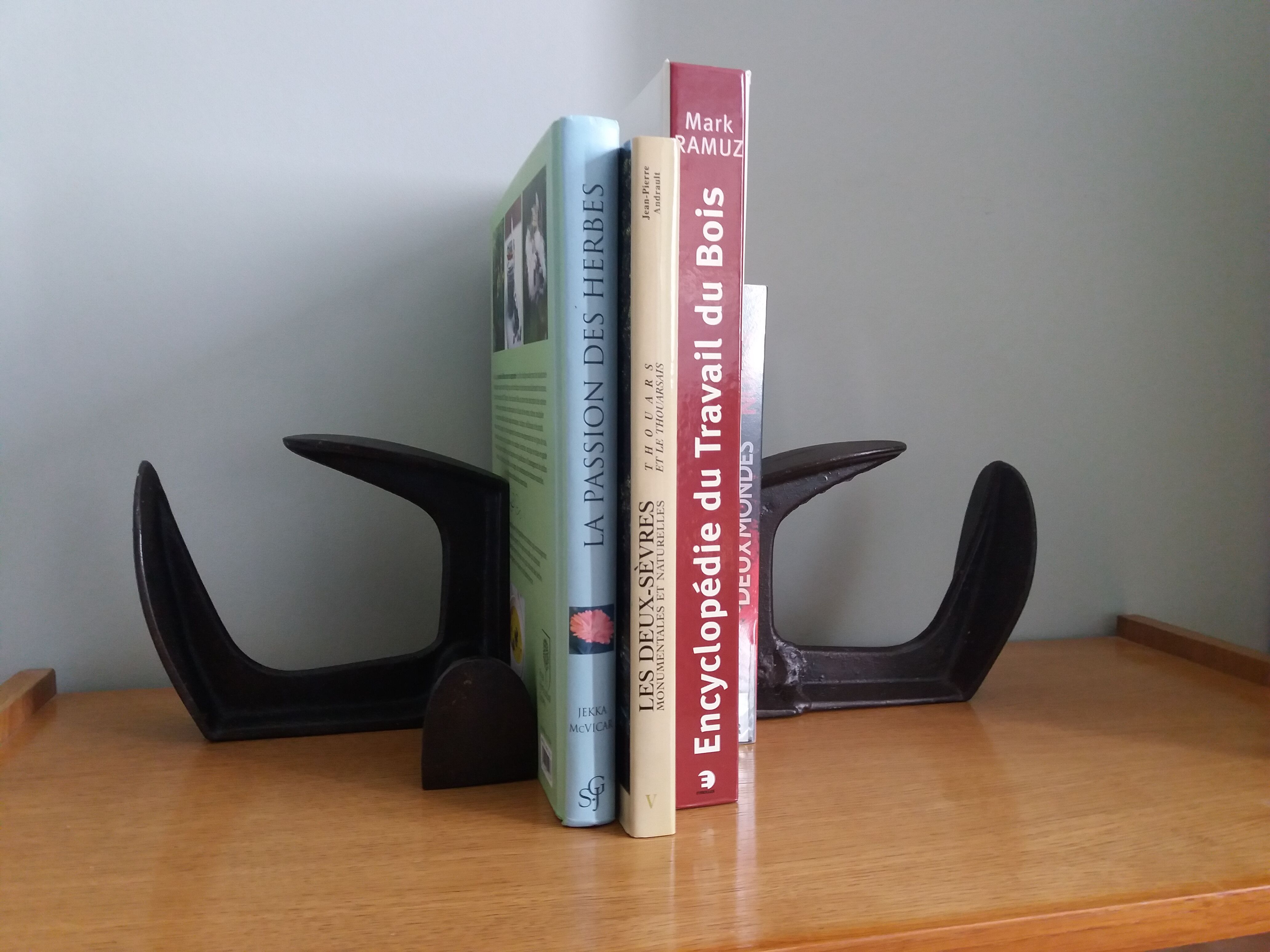 Industrial style bookends shoe shape