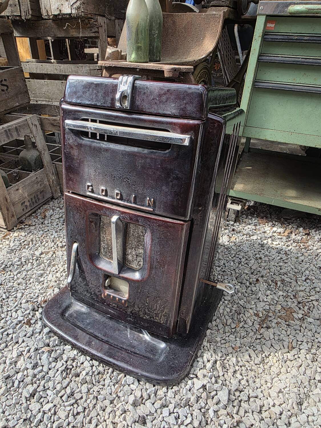 Godin enameled cast iron stove for coal and wood