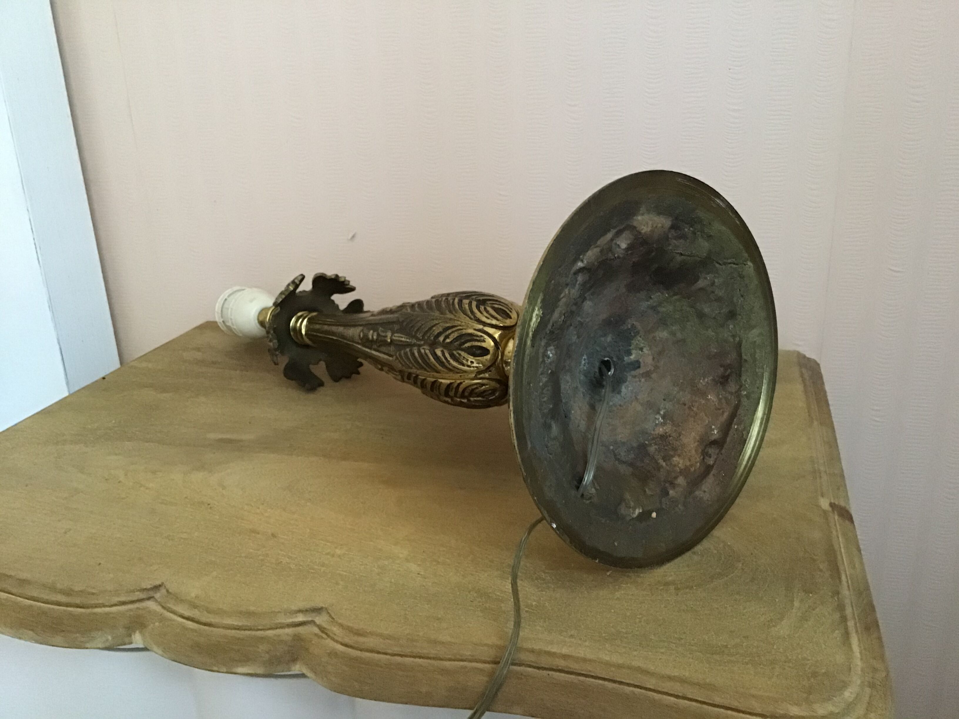 Pied de lampe en bronze