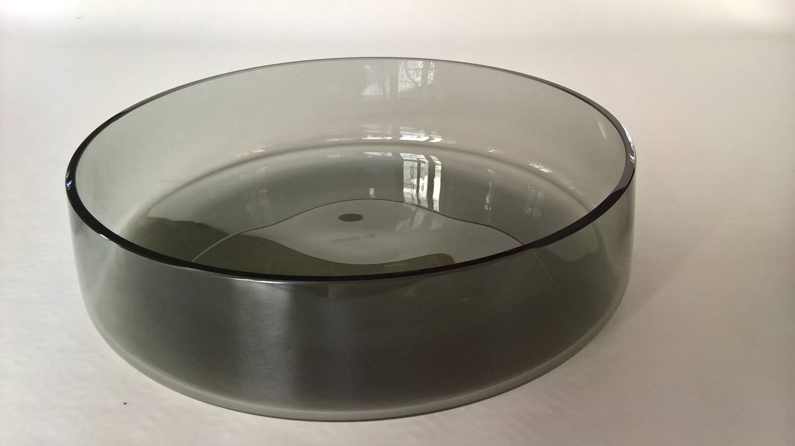 Coupe en verre fumé By Nord Copenhagen