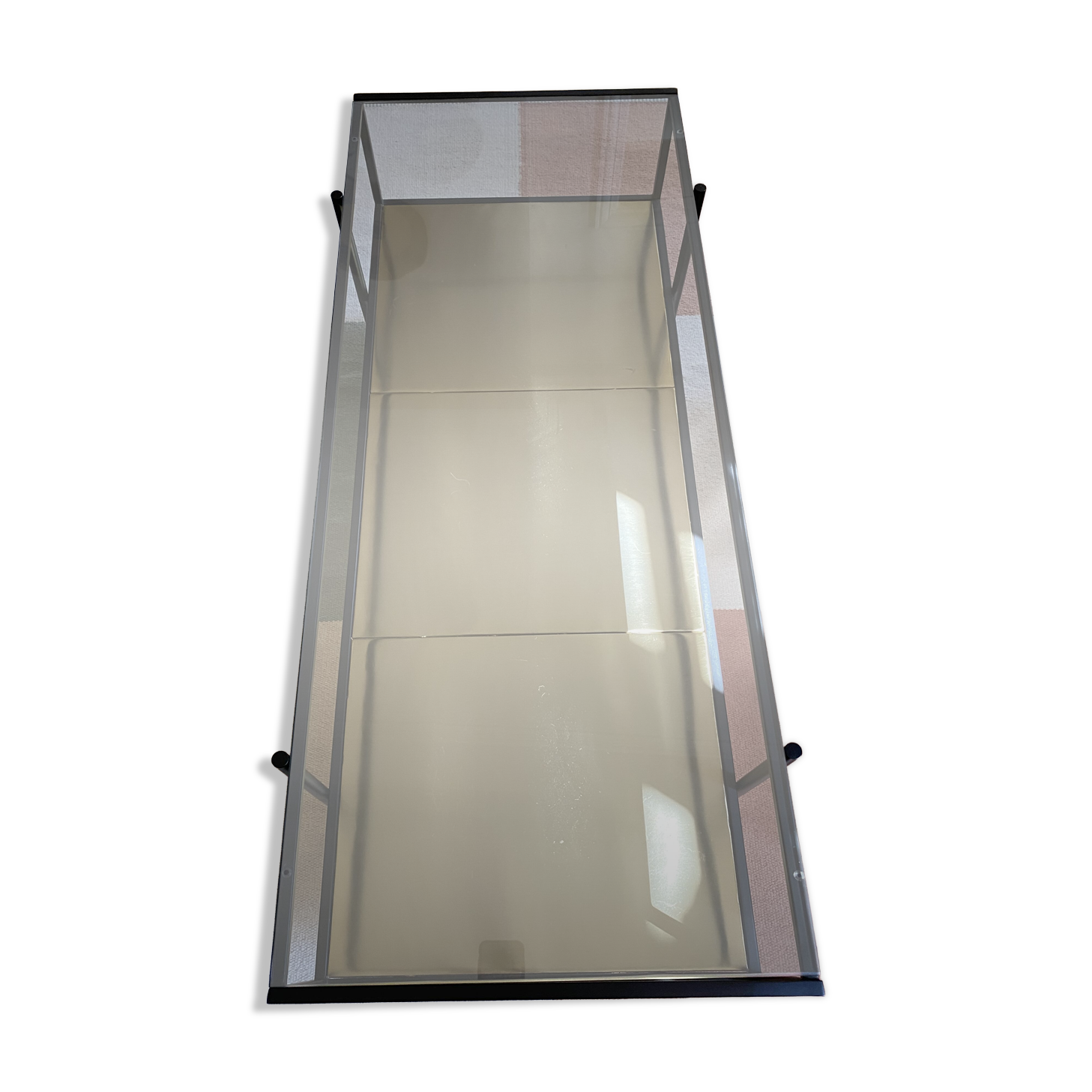 Table basse rectangulaire en laiton et verre
