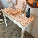 Small country table with 2 drawers