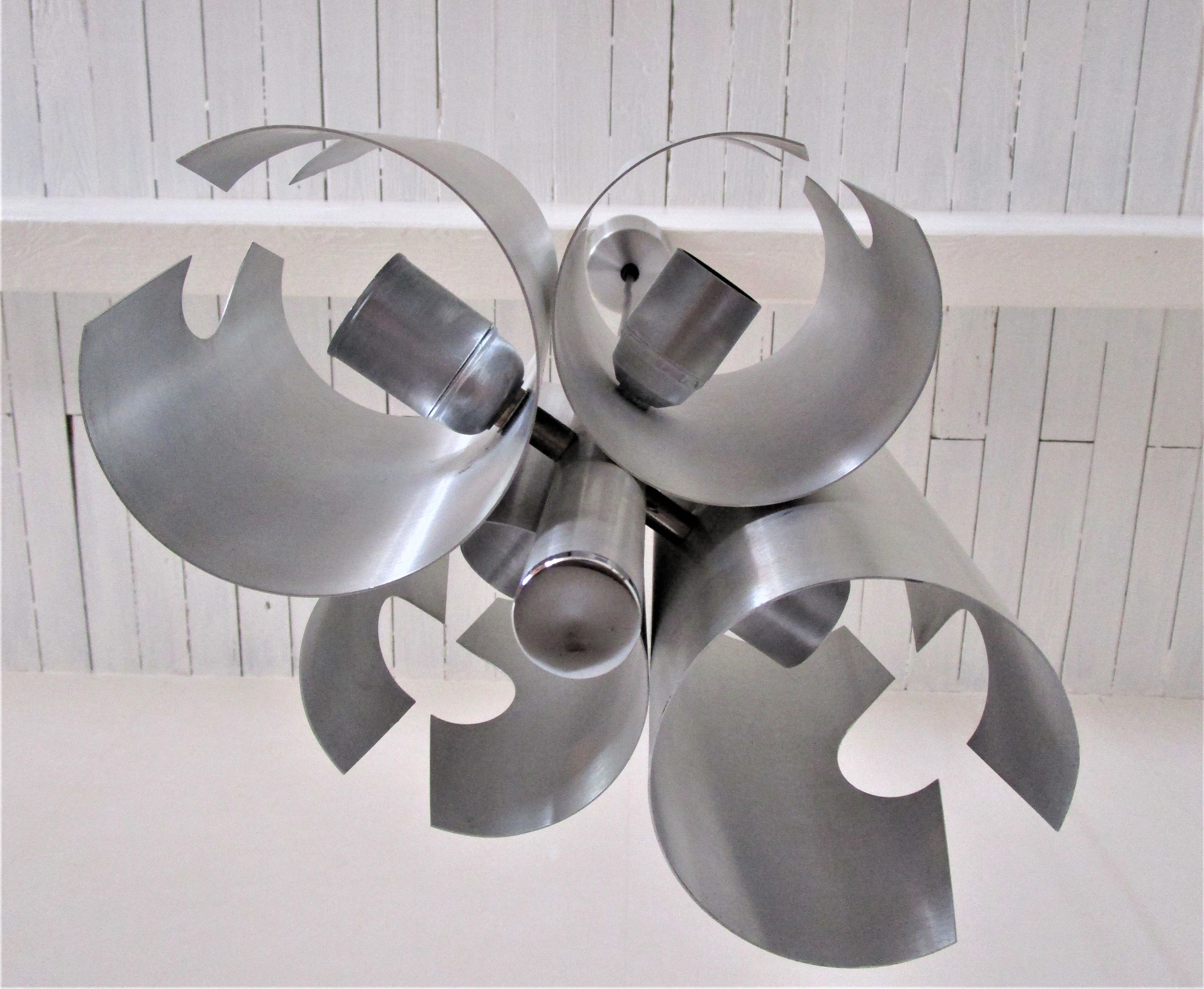 Lustre space age brushed aluminum 70s