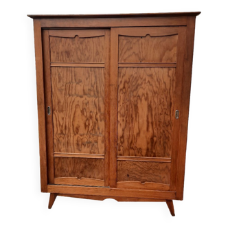 Sliding door cabinet