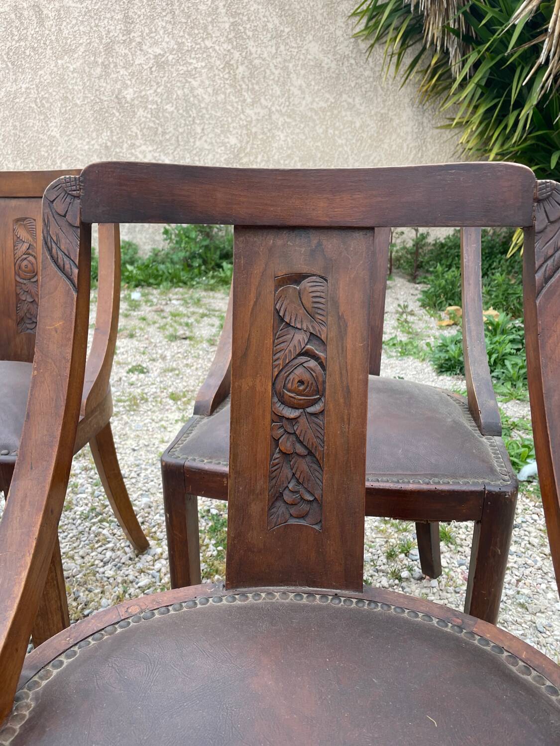 Set of 4 art deco gondola chairs in solid oak wood with skai leather