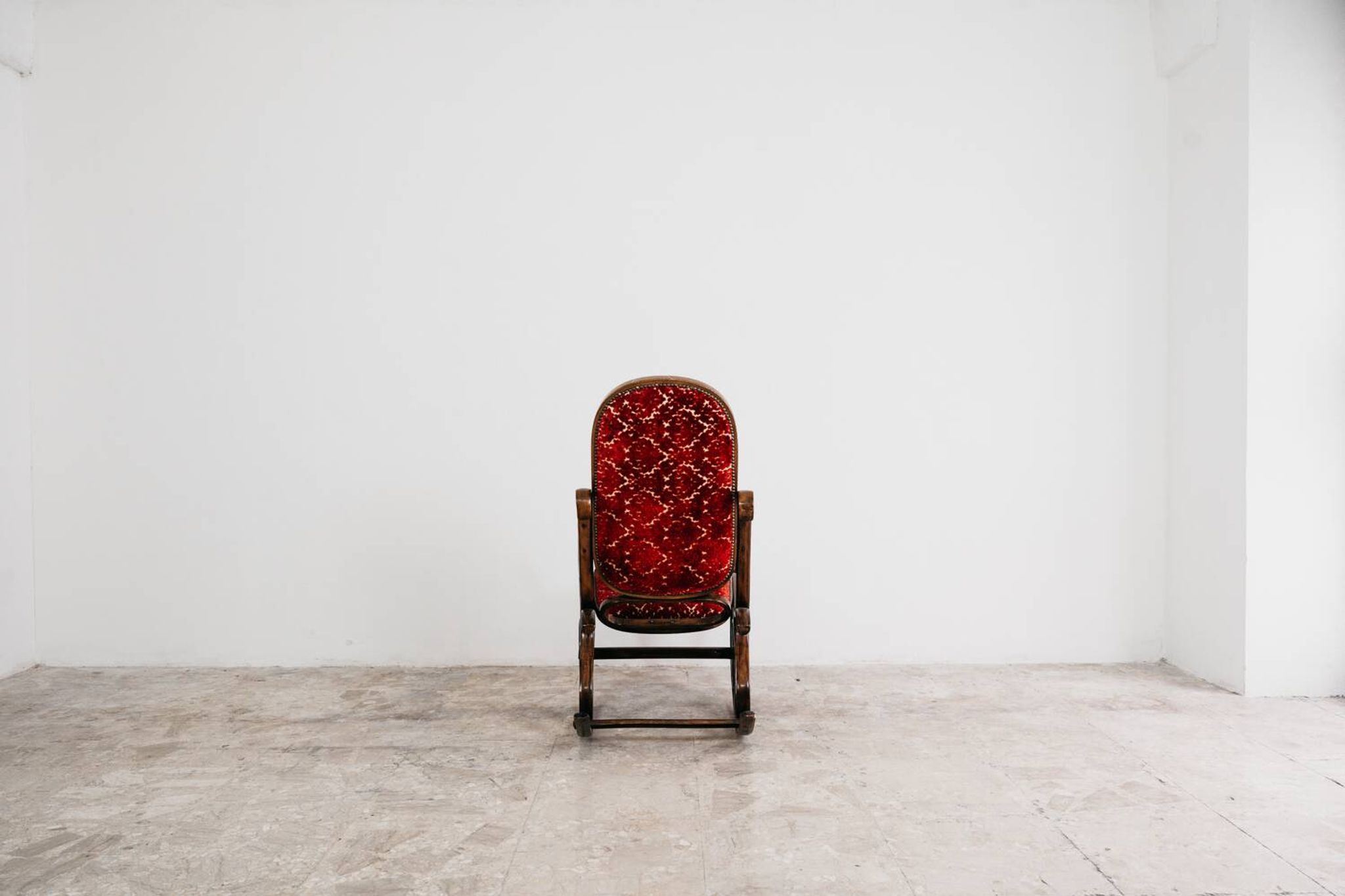 Fauteuil à bascule Thonet vintage design milieu du siècle