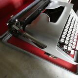 Remington brand typewriter travel riter deluxe